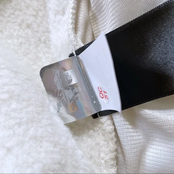 The North Face Women’s Dunraven Sherpa Crop Fleece - Picture 7 of 9